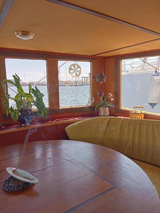 Bateau De Pirates Hotel Gruissan Exterior foto